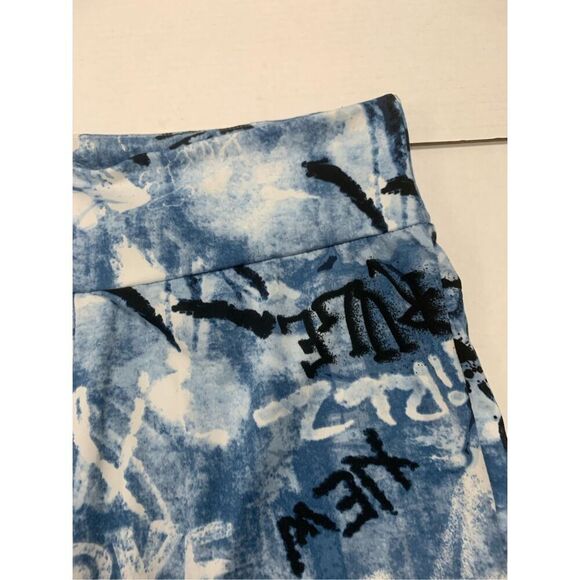 Graffiti Patterned Biker Shorts - Picture 3 of 4